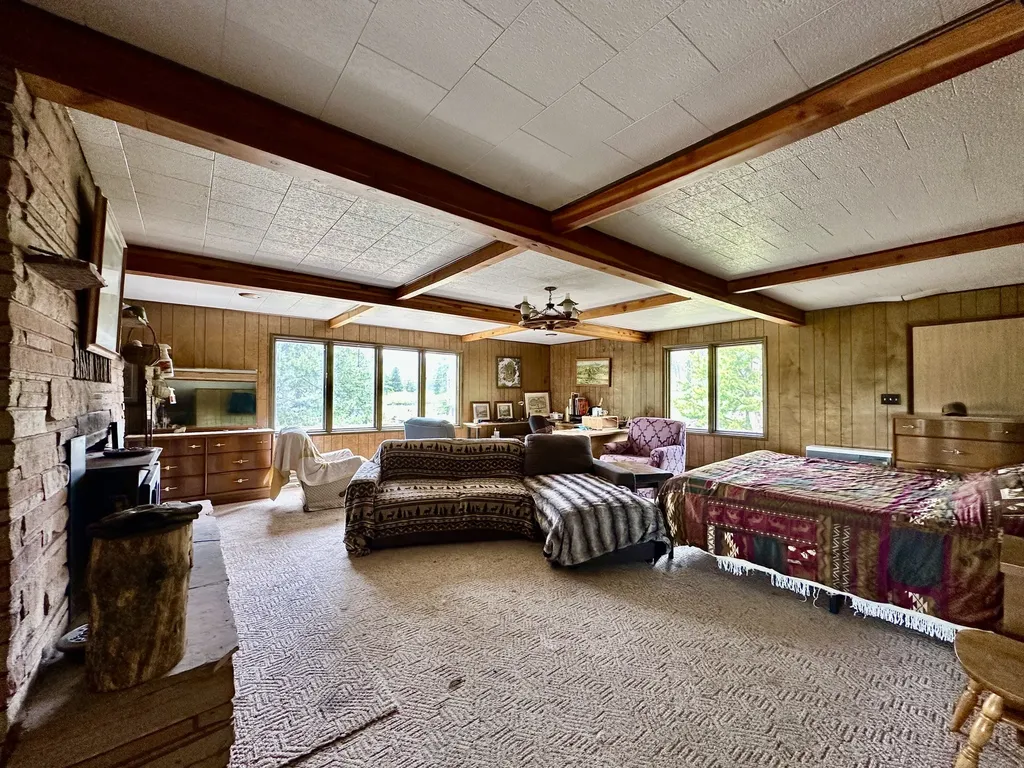 14901 Mt Highway 43 Wisdom MT 59761