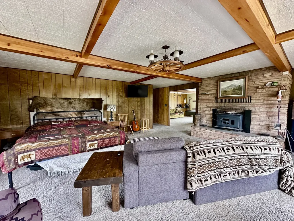 14901 Mt Highway 43 Wisdom MT 59761