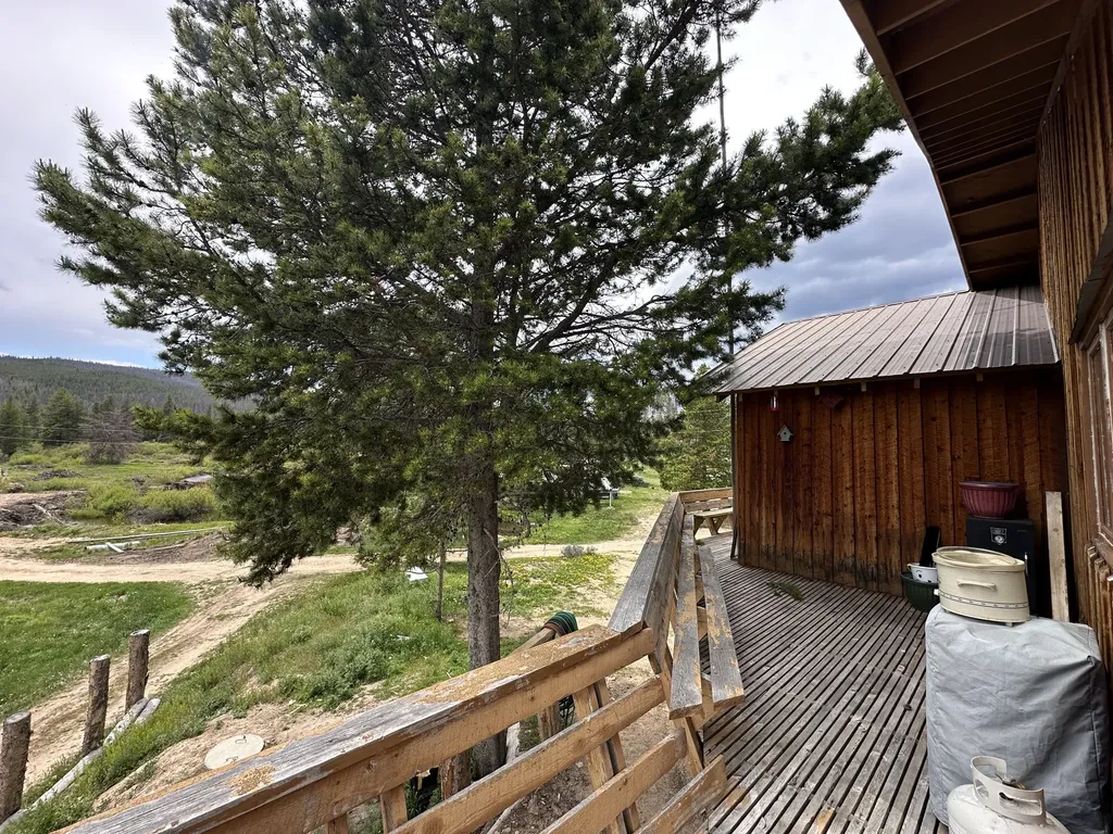 14901 Mt Highway 43 Wisdom MT 59761