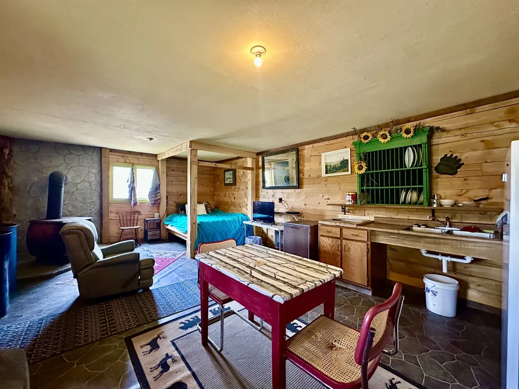 14901 Mt Highway 43 Wisdom MT 59761
