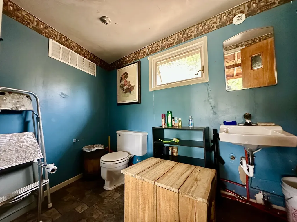 14901 Mt Highway 43 Wisdom MT 59761