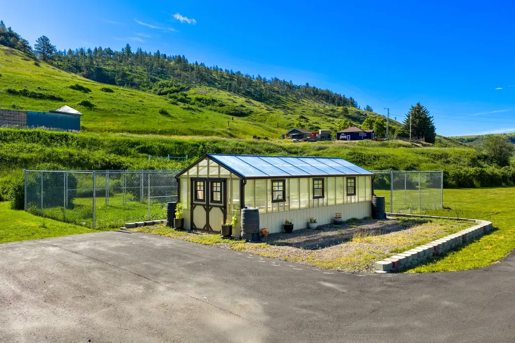 120 Armington Road Belt MT 59412