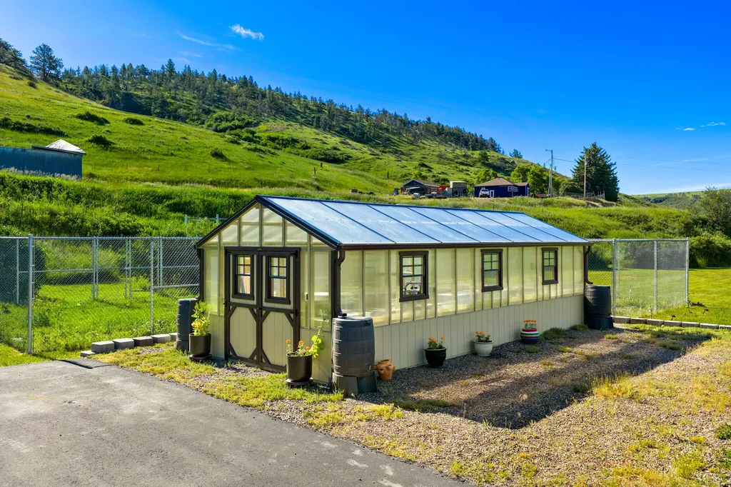 120 Armington Road Belt MT 59412