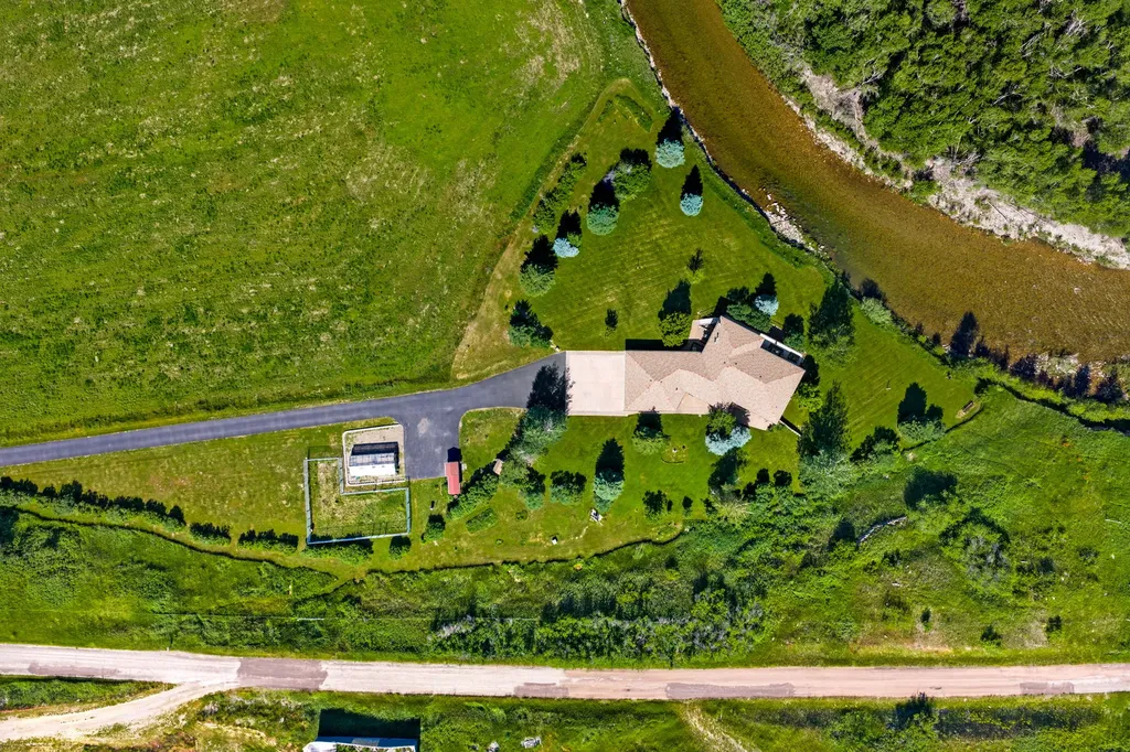 120 Armington Road Belt MT 59412