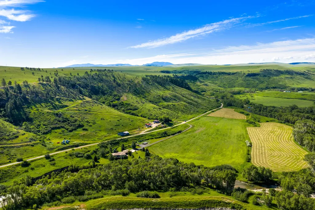 120 Armington Road Belt MT 59412
