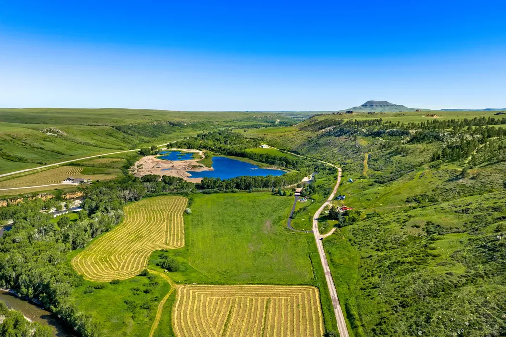 120 Armington Road Belt MT 59412