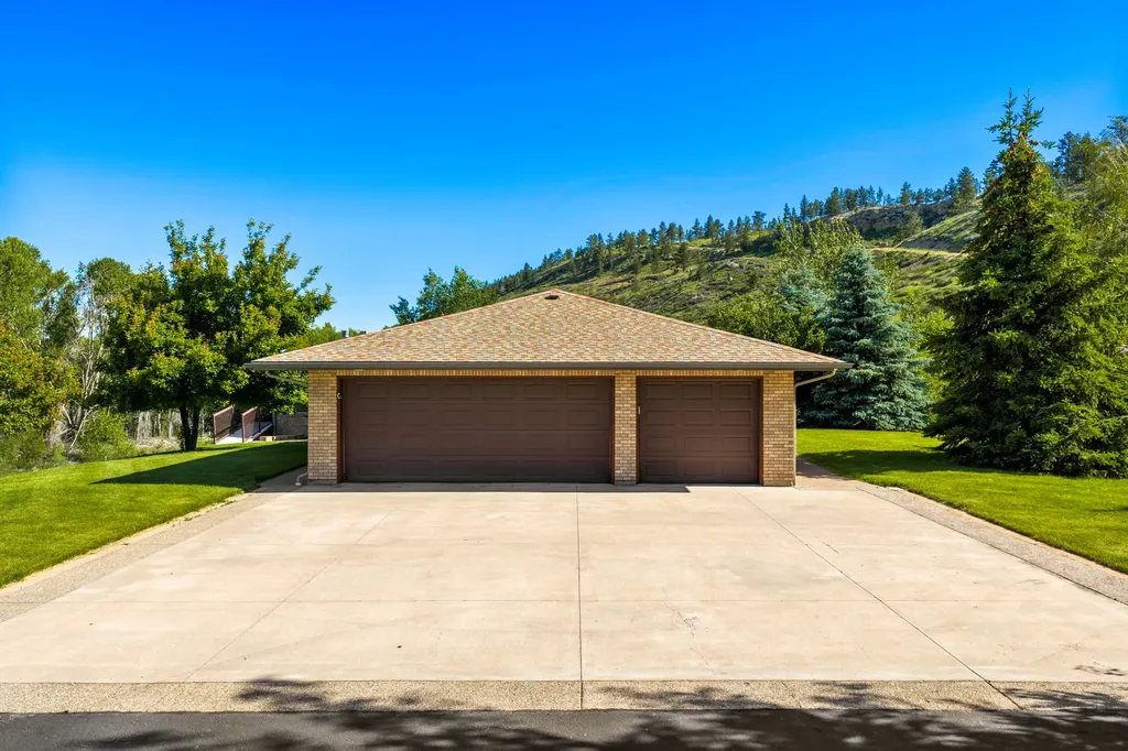 120 Armington Road Belt MT 59412