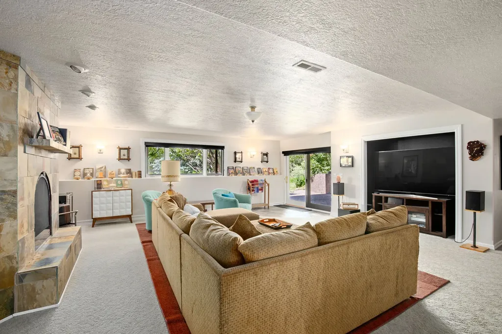 120 Armington Road Belt MT 59412