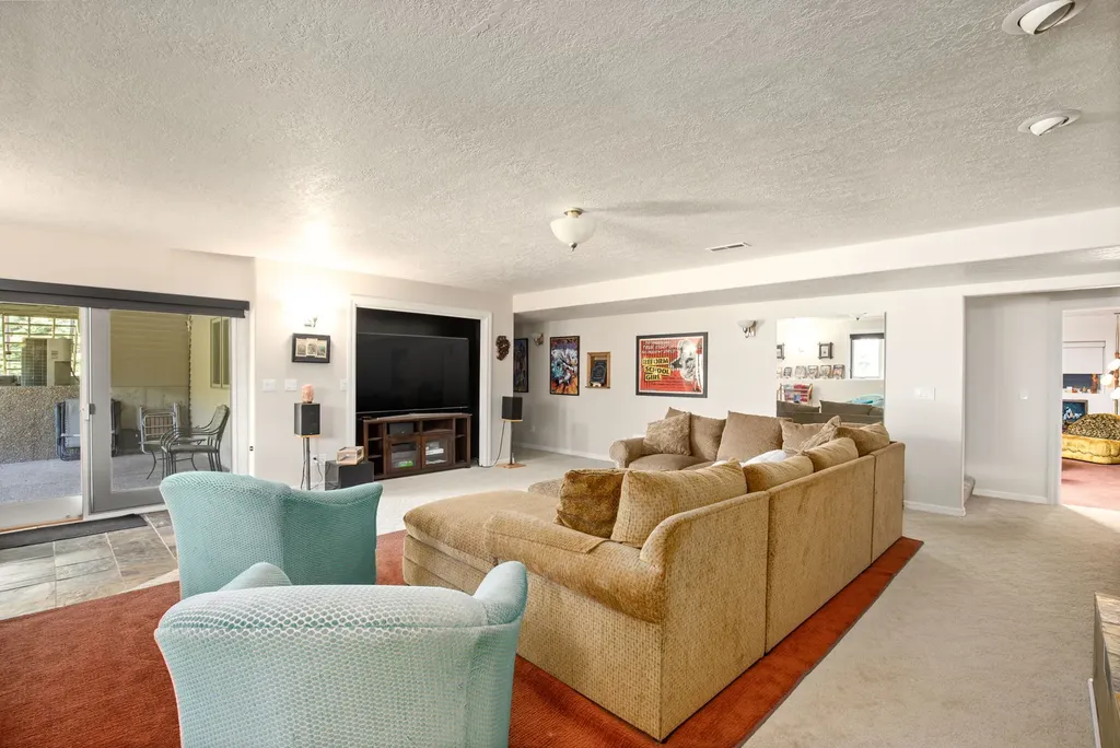 120 Armington Road Belt MT 59412