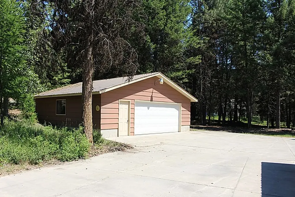 250 Sunnyside Drive Libby MT 59923
