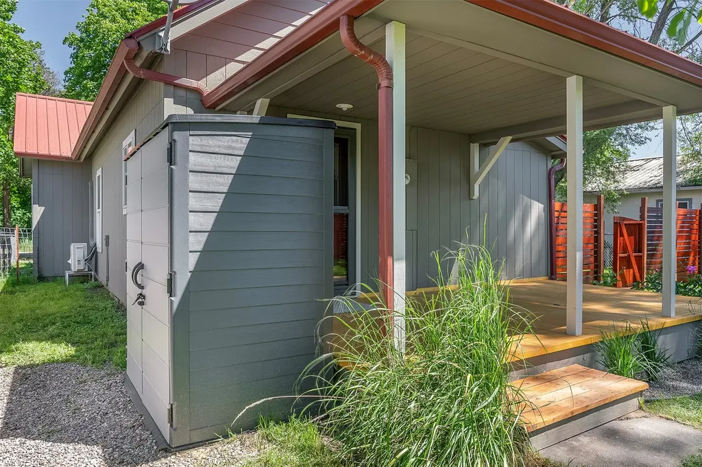 111 6th Avenue W Polson MT 59860