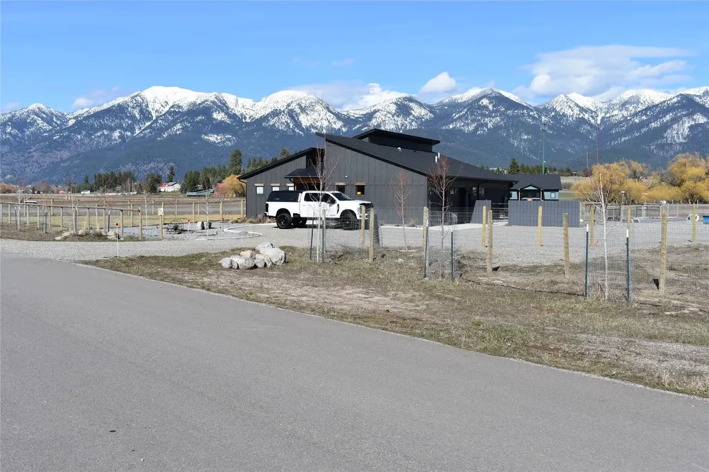 83 Creston Trail Kalispell MT 59901