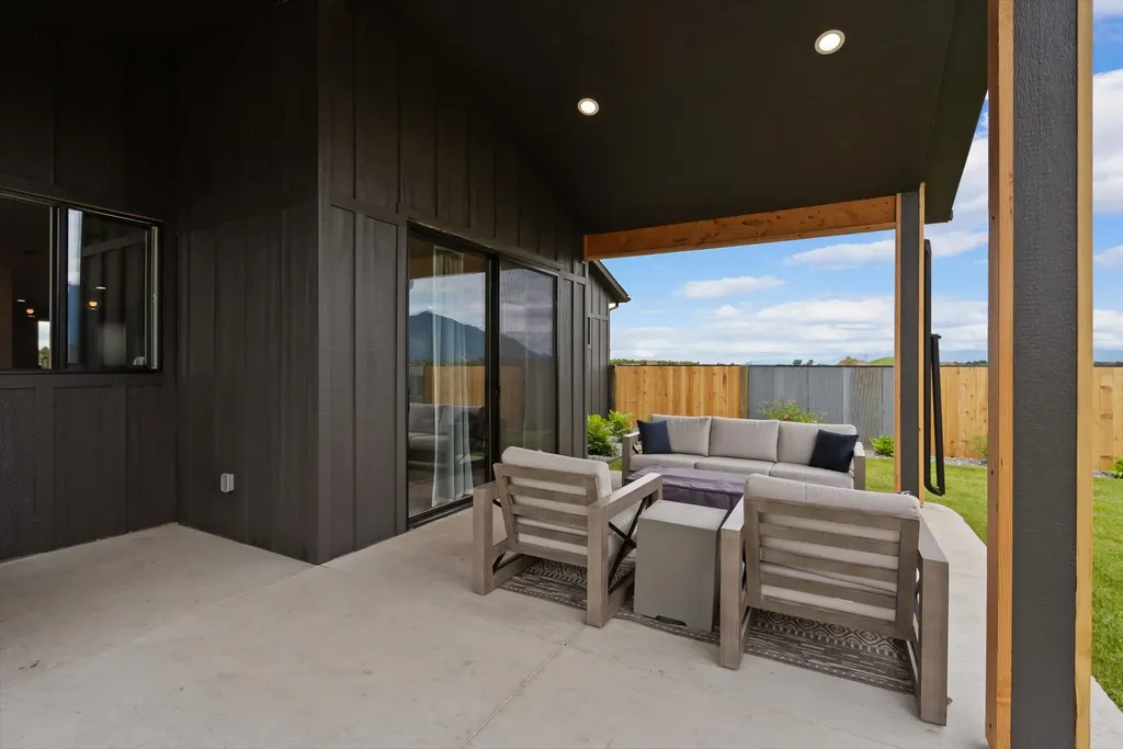 83 Creston Trail Kalispell MT 59901