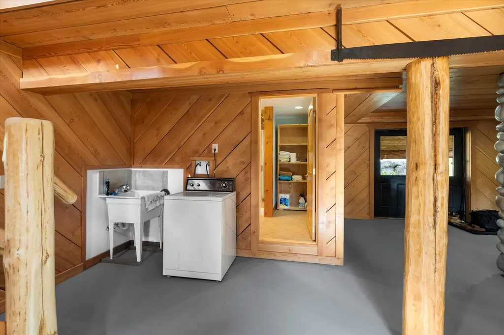 670 Gus Creek Road Yaak MT 59935