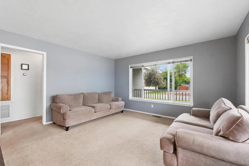 1027 5th Avenue W Kalispell MT 59901