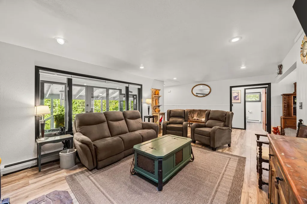 3965 North Fork Road Columbia Falls MT 59912