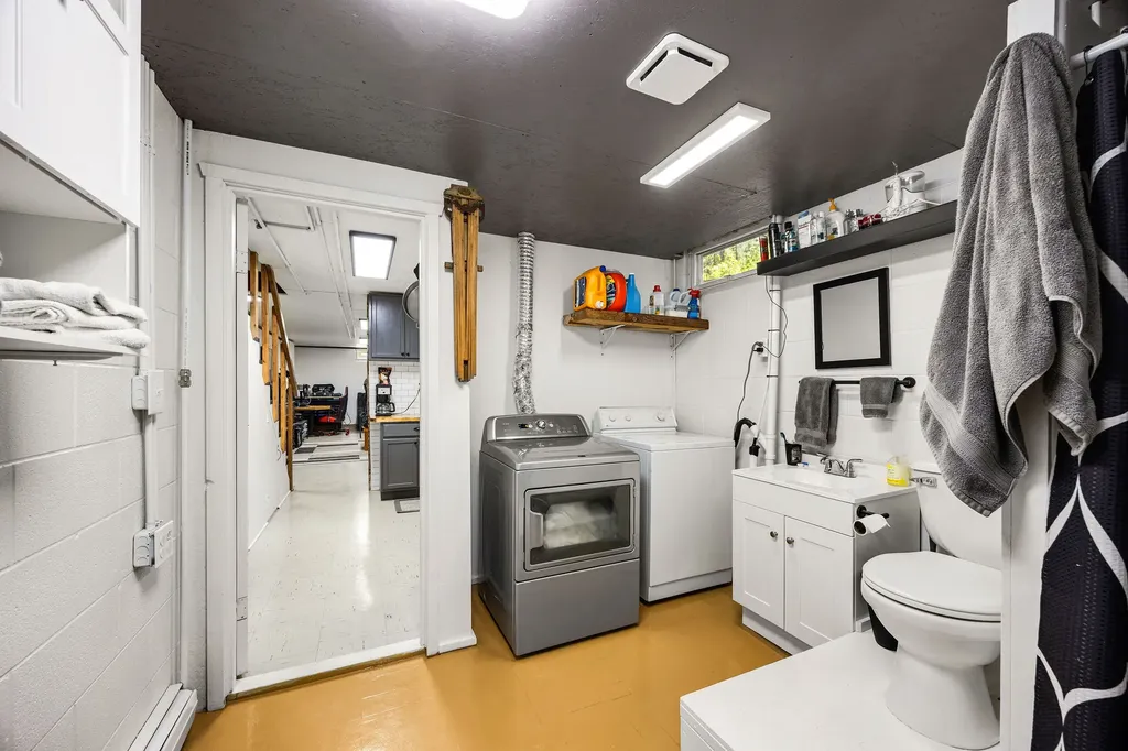 3965 North Fork Road Columbia Falls MT 59912