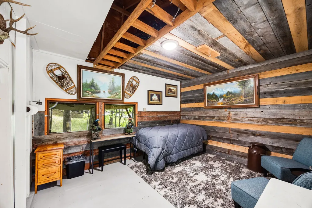 3965 North Fork Road Columbia Falls MT 59912