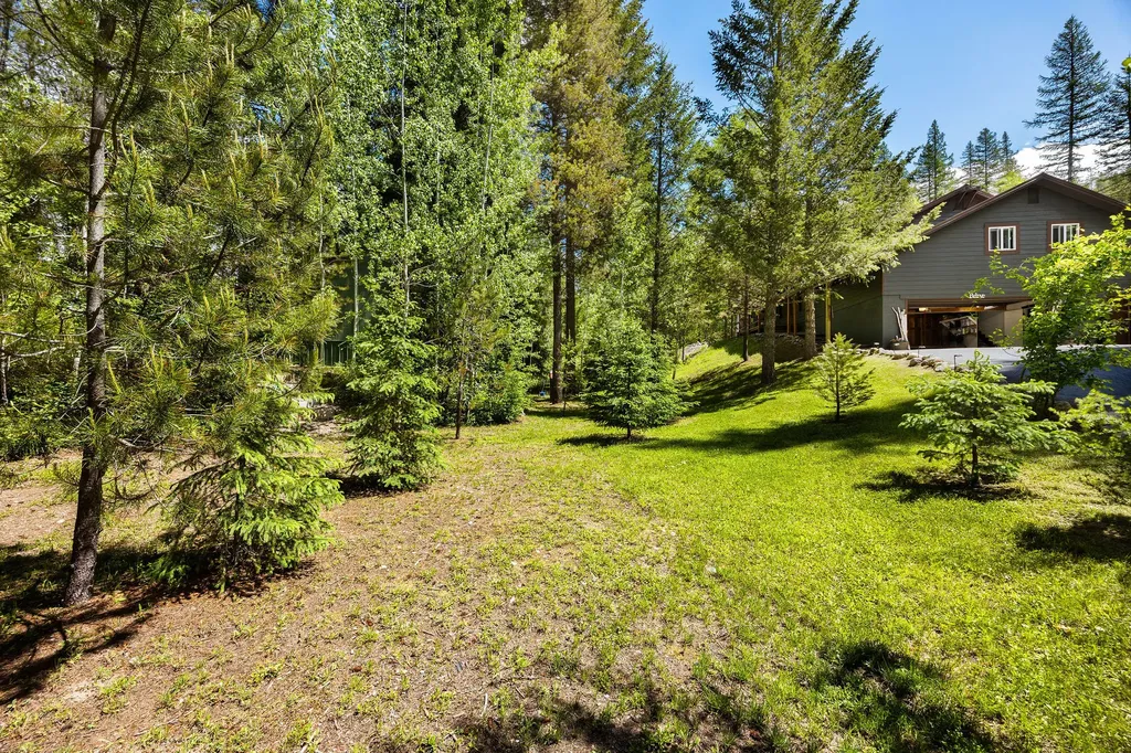 3965 North Fork Road Columbia Falls MT 59912