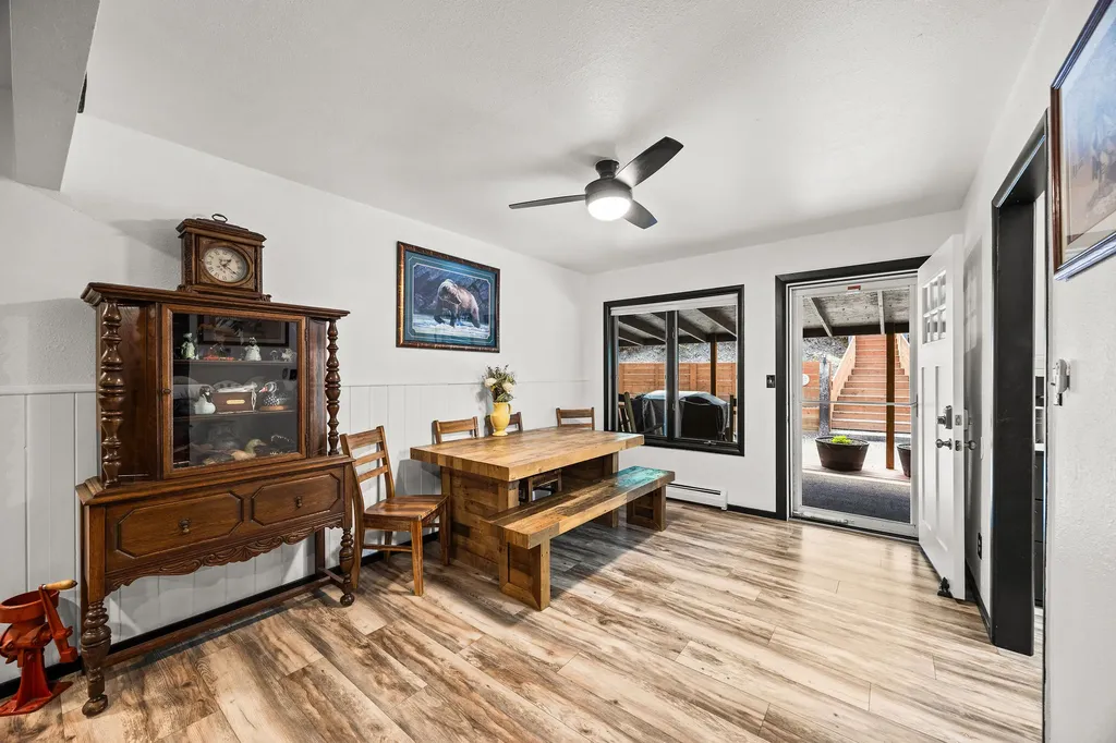 3965 North Fork Road Columbia Falls MT 59912