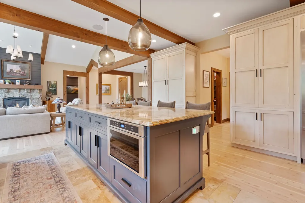 3010 River Lakes Drive Whitefish MT 59937