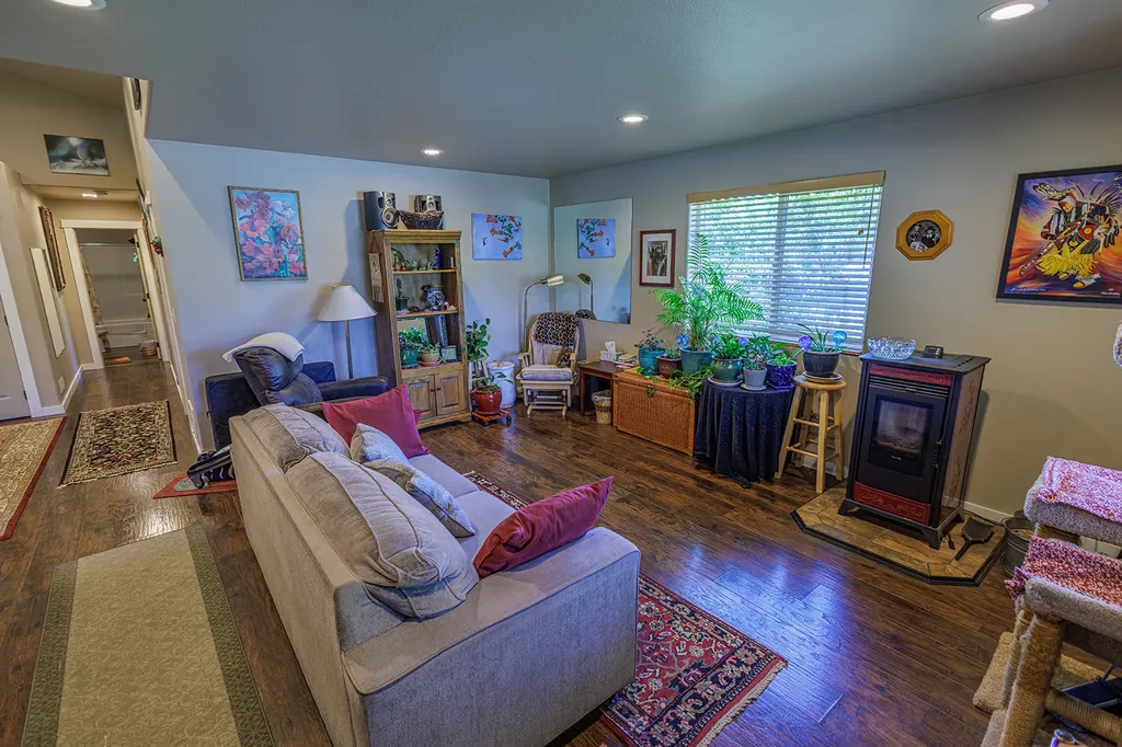 515 2nd Avenue SE Ronan MT 59864