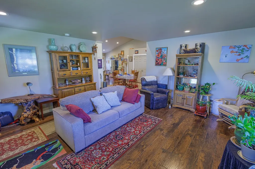 515 2nd Avenue SE Ronan MT 59864