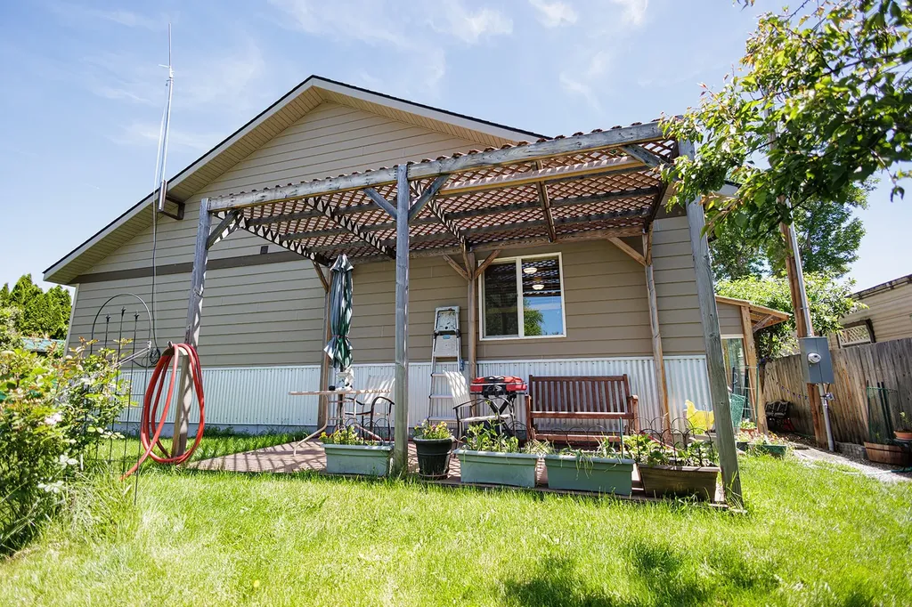 515 2nd Avenue SE Ronan MT 59864