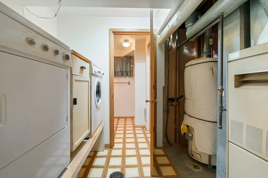 622 S Sanders Street Helena MT 59601