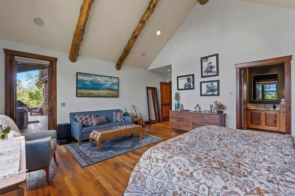 1161 Whispering Rock Bigfork MT 59911