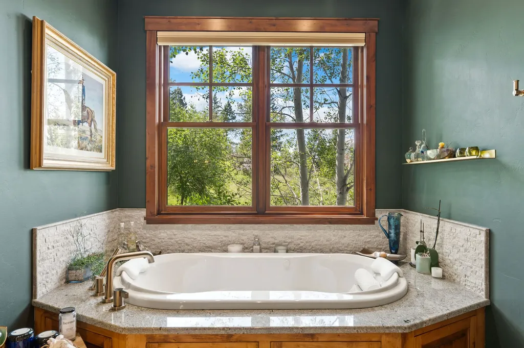 1161 Whispering Rock Bigfork MT 59911