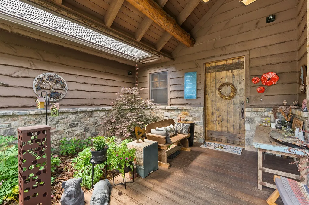 1161 Whispering Rock Bigfork MT 59911