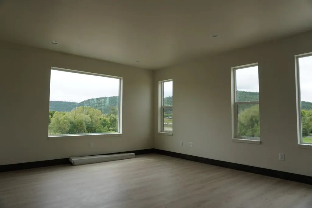 869 9th Street W Kalispell MT 59901
