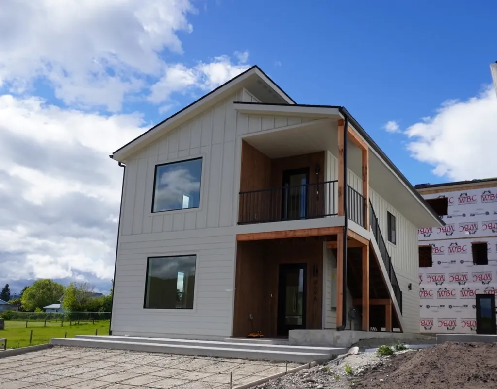 869 9th Street W Kalispell MT 59901