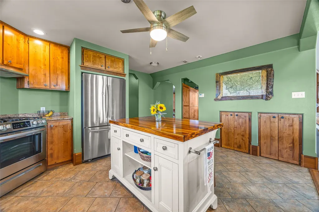 674 Bittersweet Way Corvallis MT 59828