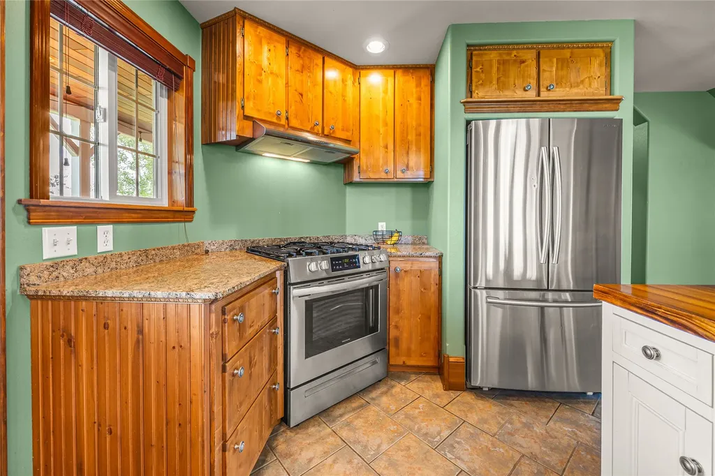 674 Bittersweet Way Corvallis MT 59828