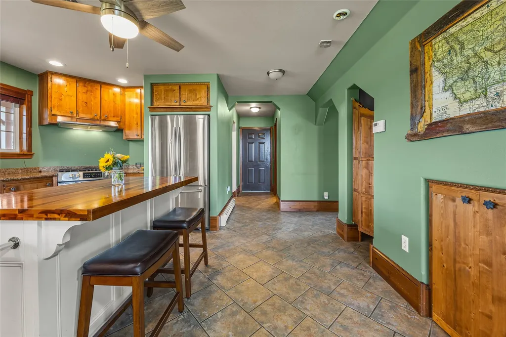 674 Bittersweet Way Corvallis MT 59828
