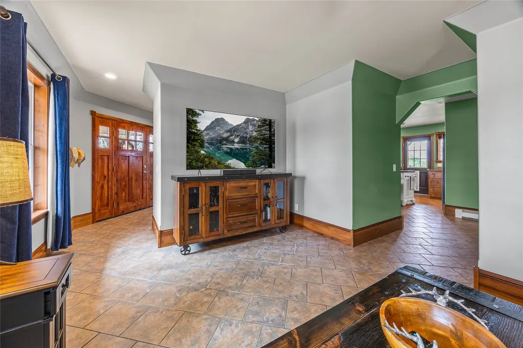 674 Bittersweet Way Corvallis MT 59828