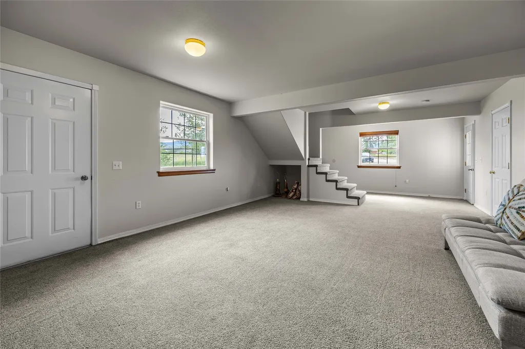 674 Bittersweet Way Corvallis MT 59828