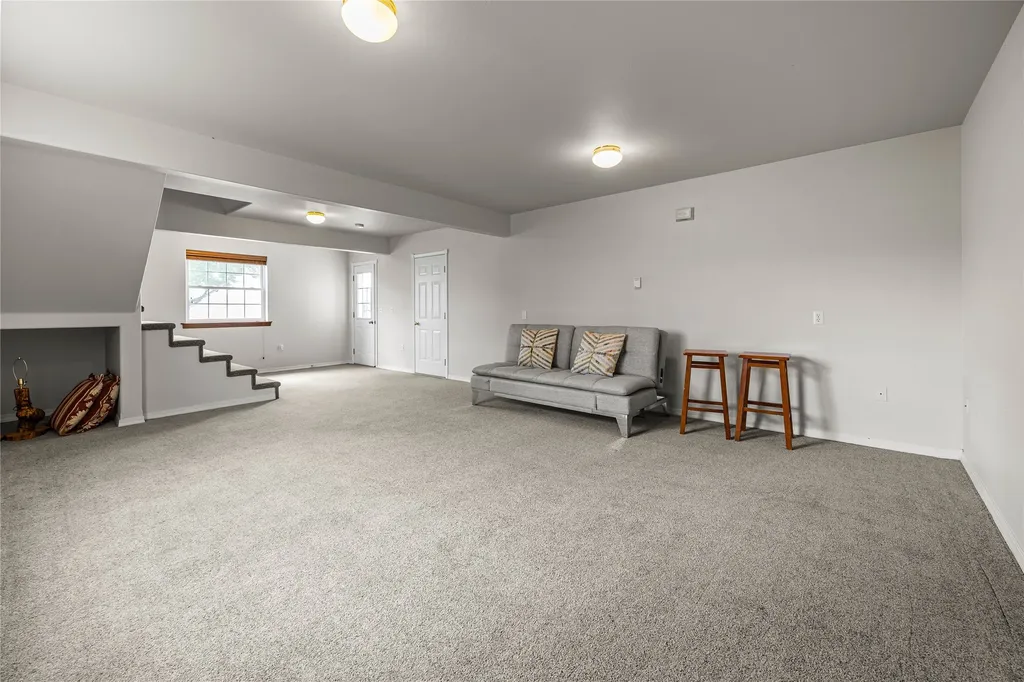674 Bittersweet Way Corvallis MT 59828