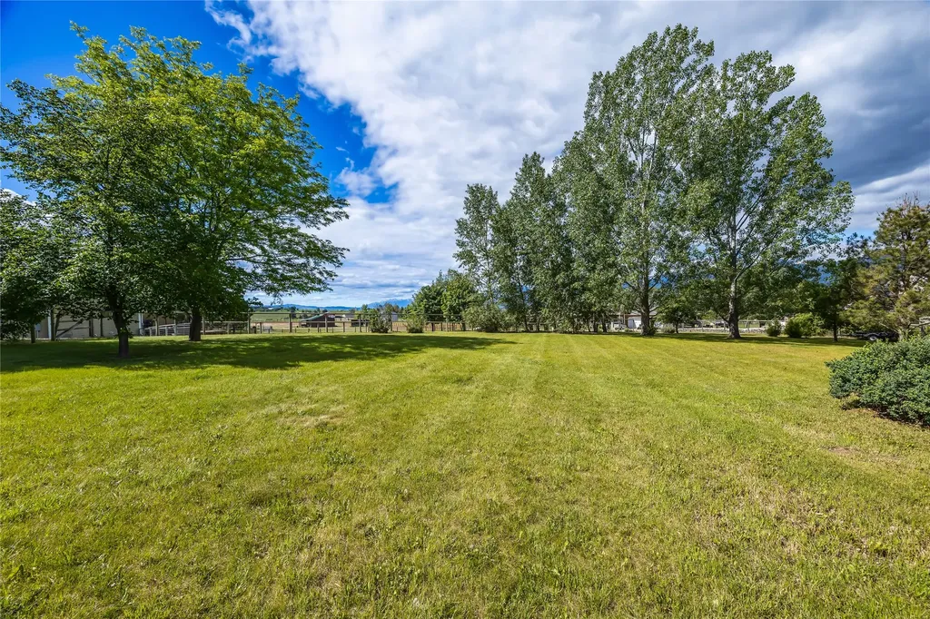 674 Bittersweet Way Corvallis MT 59828