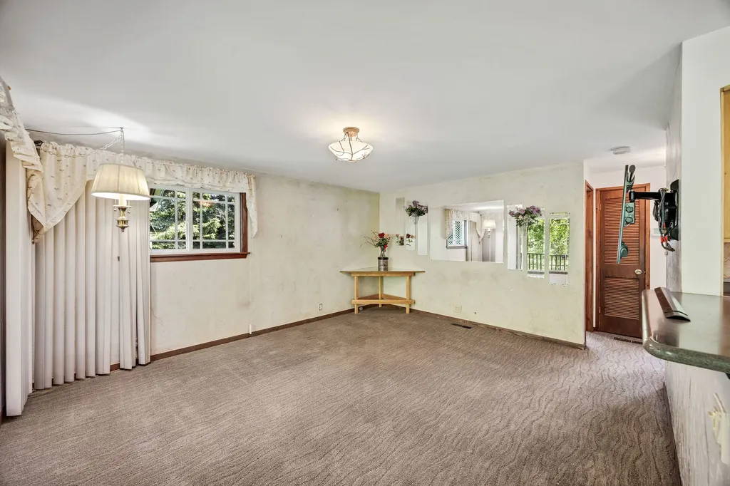 142 W Reserve Drive Kalispell MT 59901