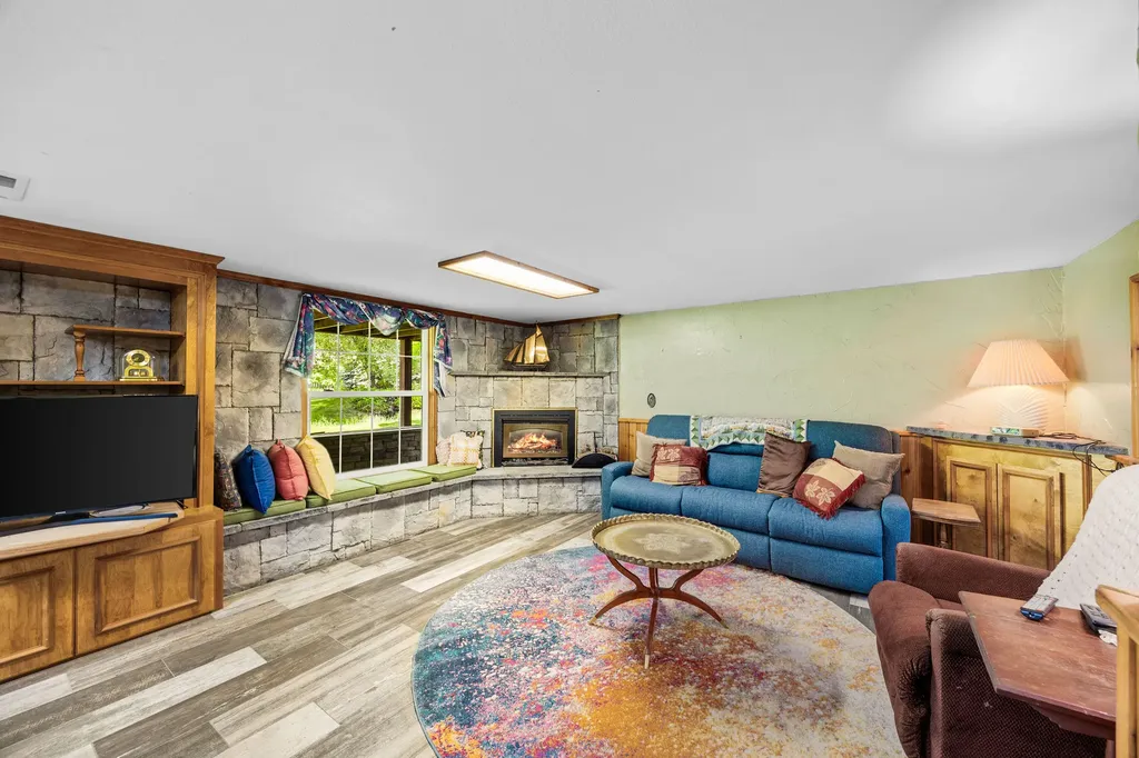 142 W Reserve Drive Kalispell MT 59901