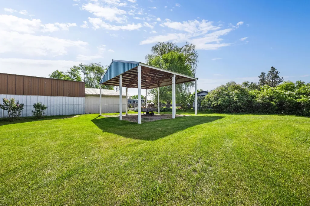 142 W Reserve Drive Kalispell MT 59901