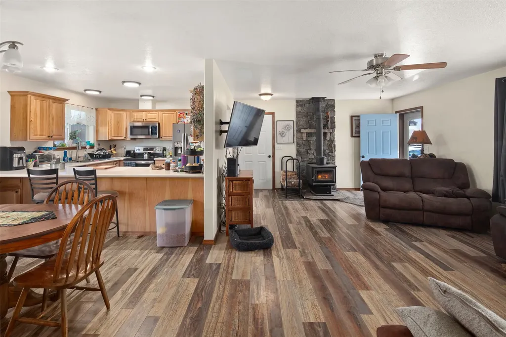 159 Quincy Loop Kalispell MT 59901