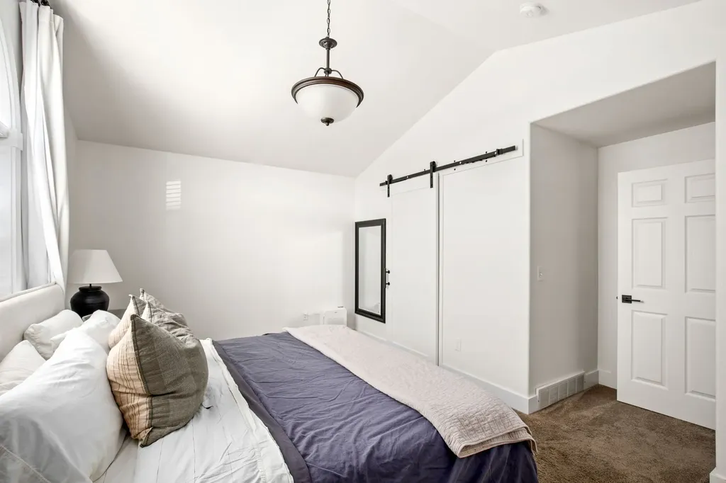213 38th Avenue NE Great Falls MT 59404
