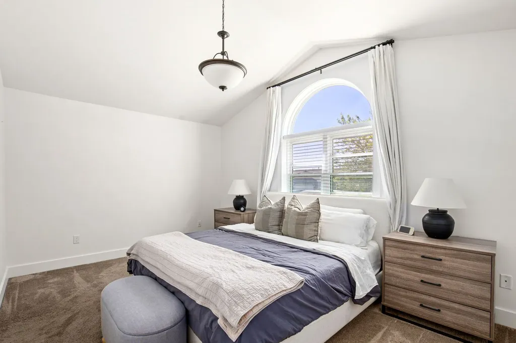 213 38th Avenue NE Great Falls MT 59404