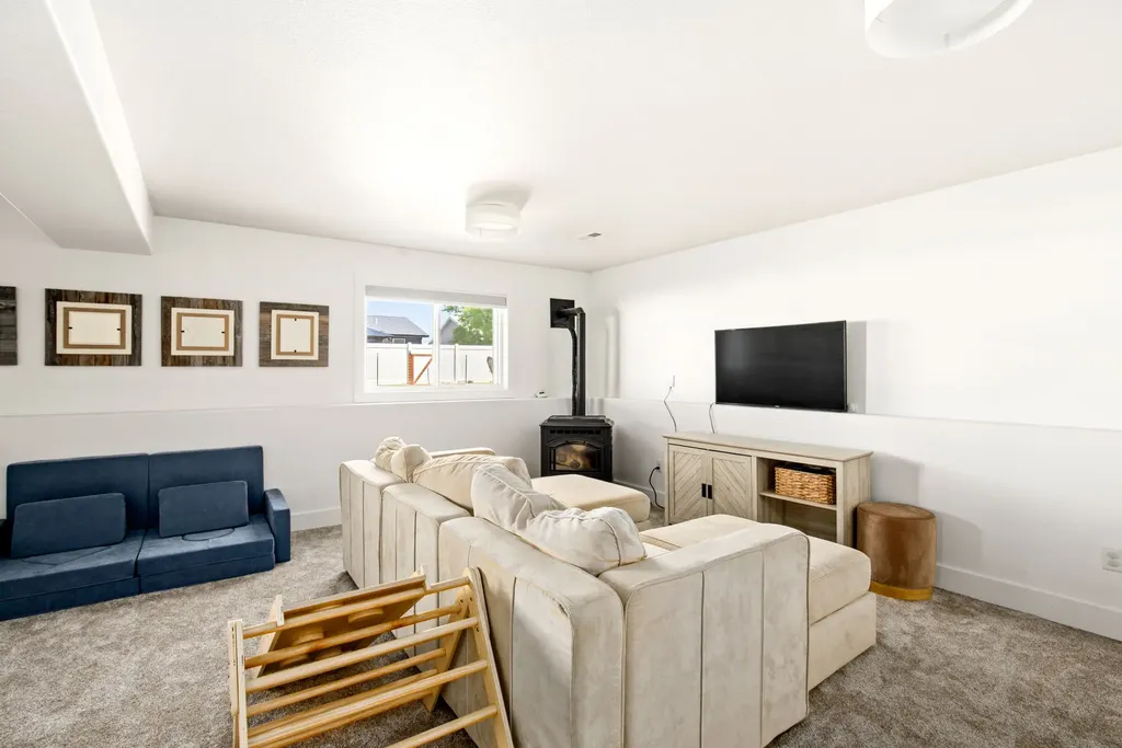 213 38th Avenue NE Great Falls MT 59404