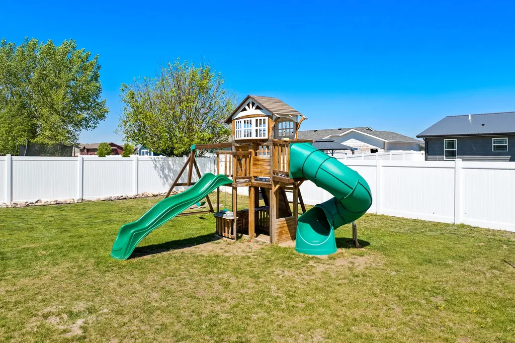 213 38th Avenue NE Great Falls MT 59404