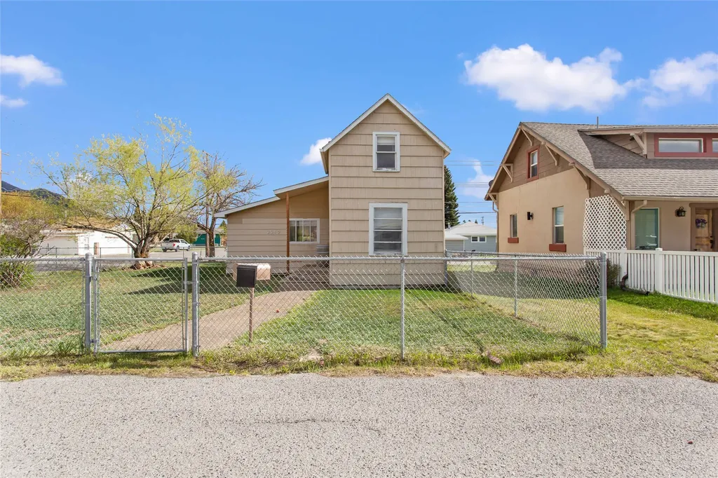 2540 Kossuth Street Butte MT 59701